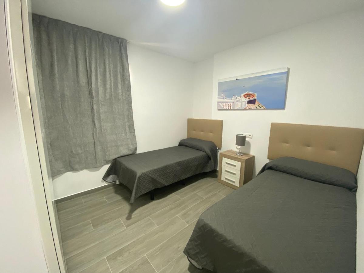 Apartamento Torre Levante 2 Habitaciones เบนิดอร์ม ภายนอก รูปภาพ